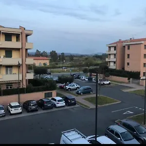 Accogliente E Spazioso A Cecina (Livorno)