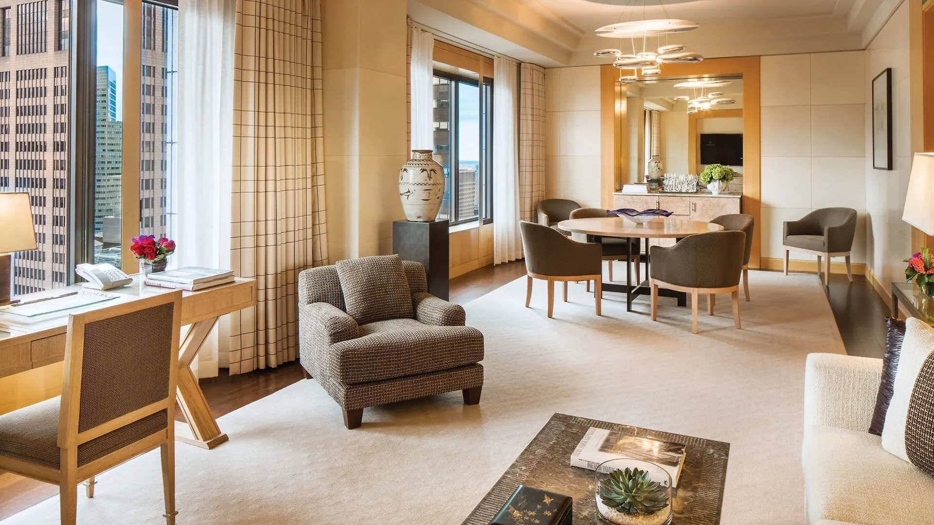 Four Seasons Hotel New York 5*,